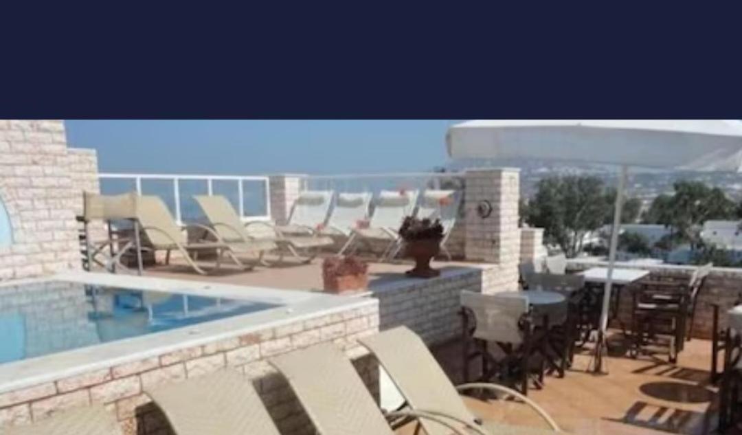 Villa Roussa Fira  Luaran gambar